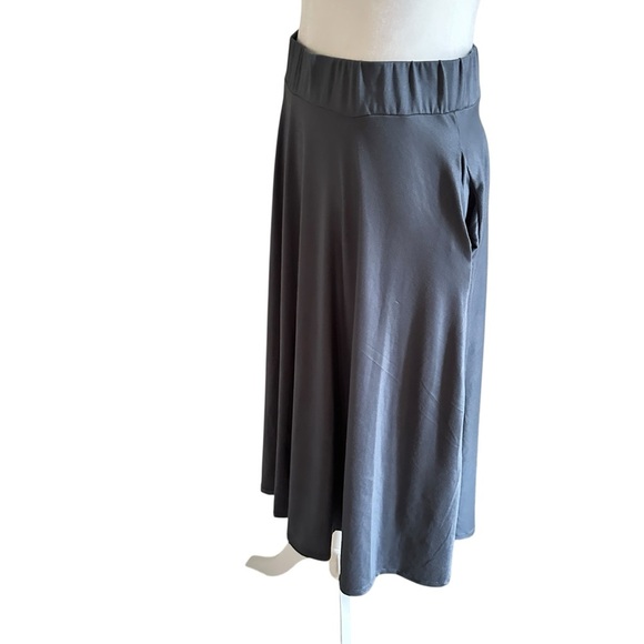 24seven Comfort Apparel Grey 2 Pockets Stretch Maxi Skirt – Size L - Picture 3 of 6